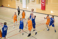 Das Spiel der Bamberger Lebenshilfe Werkstätten (blaue Trikots) gegen das Team der ESH Werkstätten gGmbH Mönchengladbach (orangene Trikots). (Foto: SOD/Florian Conrads)