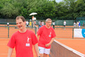 Jörg Schröder (TC Grün Weiß Neuss) und Thomas Peschkes (TC Grün Weiß Neuss) nach ihrem Spiel. Foto: SOD/Andreas Bister