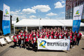 Hier posieren die Volunteers vor dem Bilfinger-Zelt. (Foto: SOD/Stefan Holtzem)