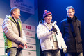 Zwei Olympiamedaillengewinner auf einer Bühne. Tobias Angerer (links) und Frank Busemann (rechts) hören gespannt Stefan Birnbacher zu, einem Gesicht der Spiele. (Foto: SOD/Stefan Holtzem)