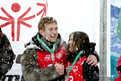 Nicole Peters und ihr Unified Partner Julian Weidenfeld vom Ski-Club Lintorf 1991 e.V. freuen sich riesig über die Silbermedaille. (Foto: SOD/Stephanie Reiner)