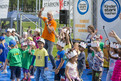 Aktionstag "Kinder mit an Bord": Gemeinsam singen und tanzen - die Kinder der ASB Kita Spaßbande Kiel Dietrichsdorf. (Foto: SOD/Florian Conrads)
