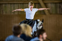 Voltigieren: Athletin Lena Bartels von der Schule unter Eichen auf dem Pferd Soraya. (Foto: SOD/Sascha Klahn)