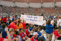 "Thank you Los Angeles" - mit einem Banner bedankte sich das Unified Volleyballteam. (Foto: SOD/Jörg Brüggemann (OSTKREUZ)