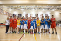 Posieren fürs Foto mit den Kasachen: Das Unified Basketball Team. (Foto: SOD/Luca Siermann)