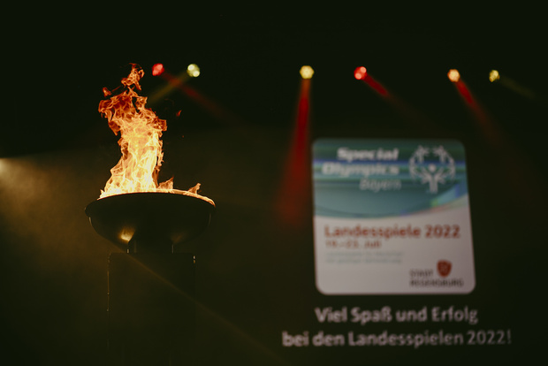 Das Feuer brennt: die Landesspiele können beginnen (Bild: SOBY/Carina Pilz)