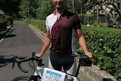 Triathlet Stefan Weider absolvierte u.a. auf dem Rad zahlreiche Kilometer für den Spendenlauf und machte dabei kräftig Werbung für die Special Olympics Weltspiele in Berlin 2023. Foto: Familie Weidner