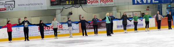 Trainingseinheit für die Eiskunstläufer beim Vorbereitungsseminar in Essen. (Foto: SOD/Astrid Hentrich)