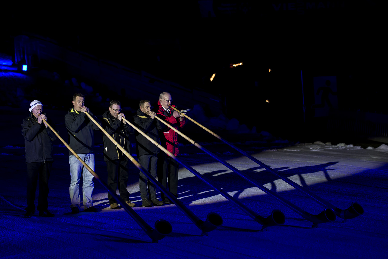 Die Alphornbläser Willingen sorgen für eine Stimmungsvolle Eröffnung der Spiele. (Foto: SOD/Stefan Holtzem)
